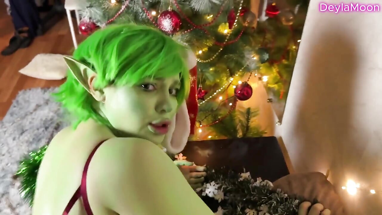 The Grinch Took the Gift and Was Fucked.