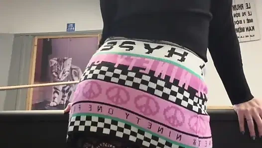 Köy barında yaşlıları oynuyorum