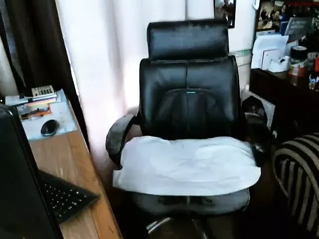 Bear wanking on webcam