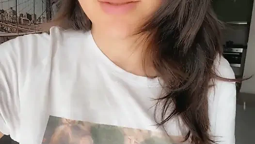 Pov - cewek sange lagi asik dudukin muka budak seksnya (sambil ngomong jorok, pov, solo sange)