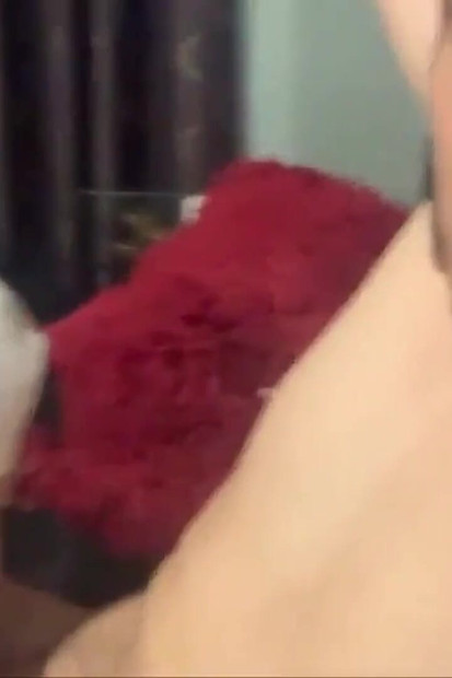 筋肉質の熟女がジム後に私に専属フェラチオをしてくれる