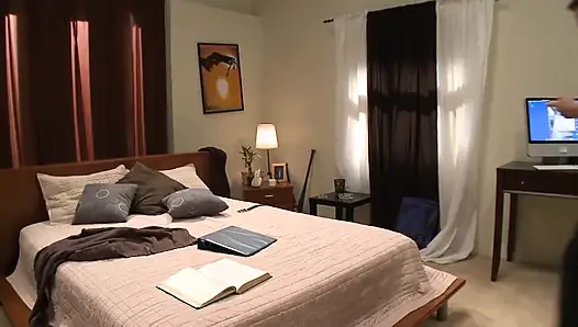 Slutty brunette gets facial jizz after hardcore pounding