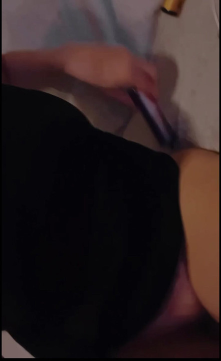 Horny MILF Plays with Vape and get so wet