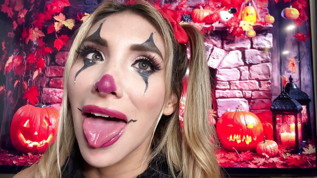 POV: Harley Quinn sucks your cock!