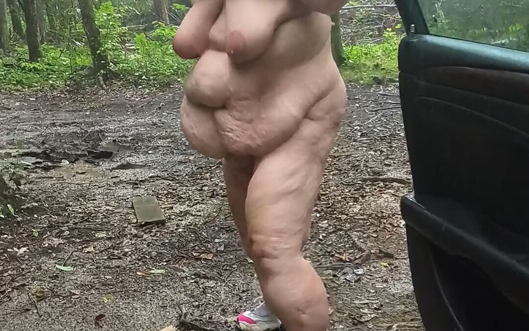 Mud Wrestling and Squirting with One Person