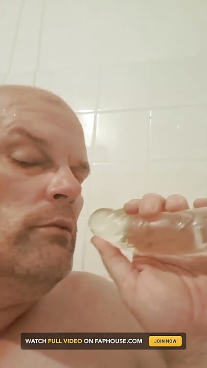 Sluts Sucking