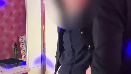 Experience a simulated SM play session with an 18-year-old!