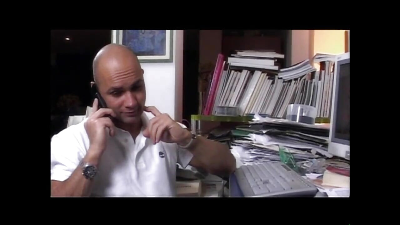 Gagicile lesbiene sexy adoră pula mare în cur