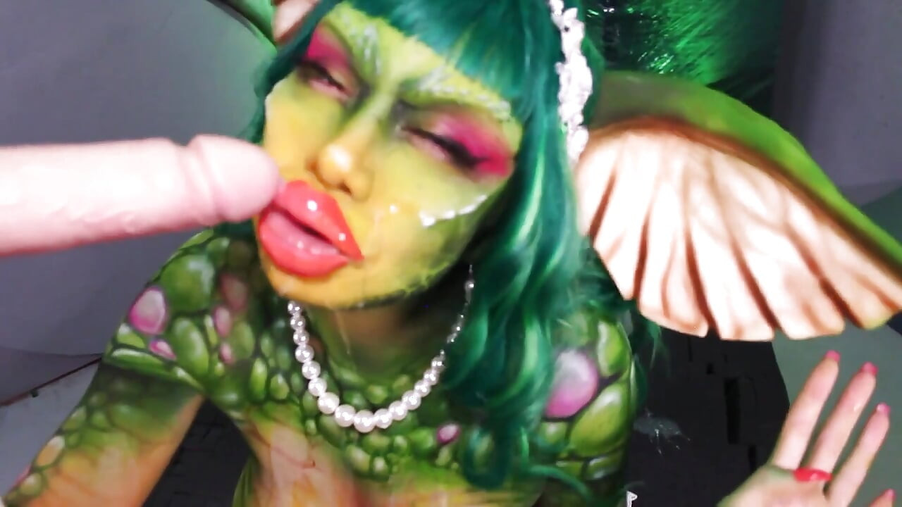 Gremlins | Monster Stepmommy Loves U!! Greta Cosplay