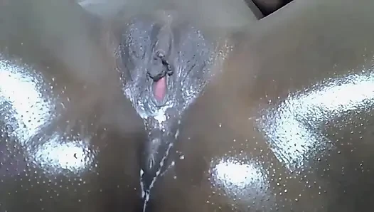Did Somebody Order Pussy for Breakfast?