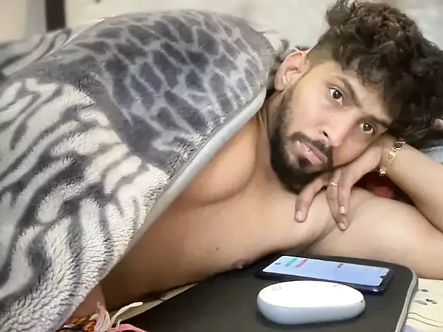 Eu mostrei aos meus telespectadores uma massagem com óleo na transmissão ao vivo e eles gostaram e agora eu queria que vocês verificassem isso e me avisem o que vocês acham