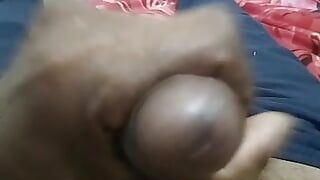 भारतीय देसी लड़का xxx वीडियो, भारतीय लड़का अपने लंड के साथ खेल रहा है