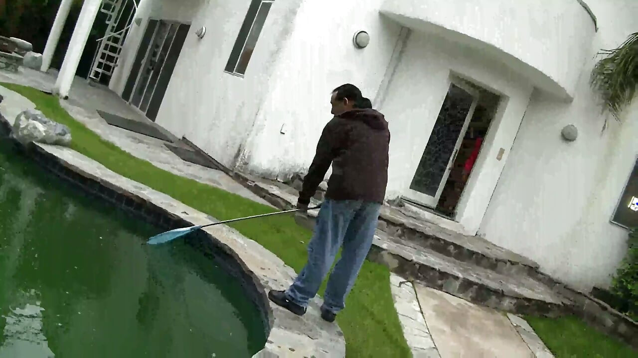 Spiteful Ex Girlfriend Fucks Pool Guy After Being Dumped
