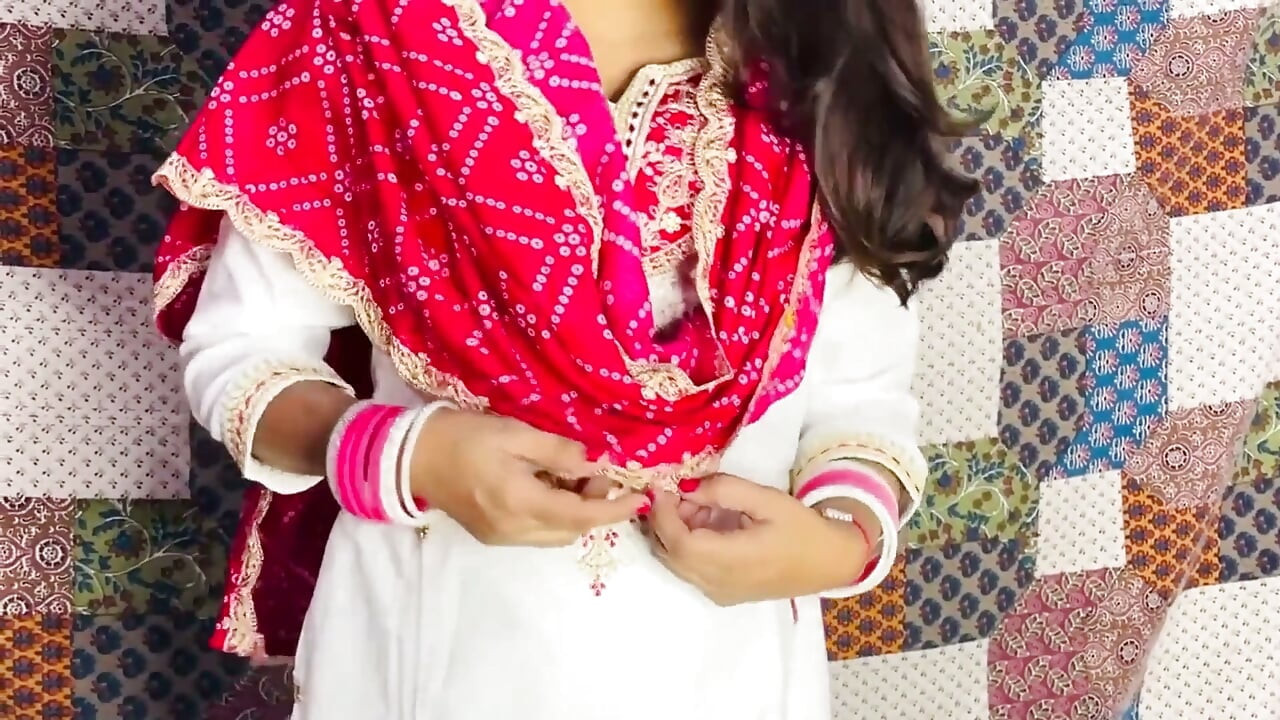 Hot Bhabhi Playing Solo on Her Birthday