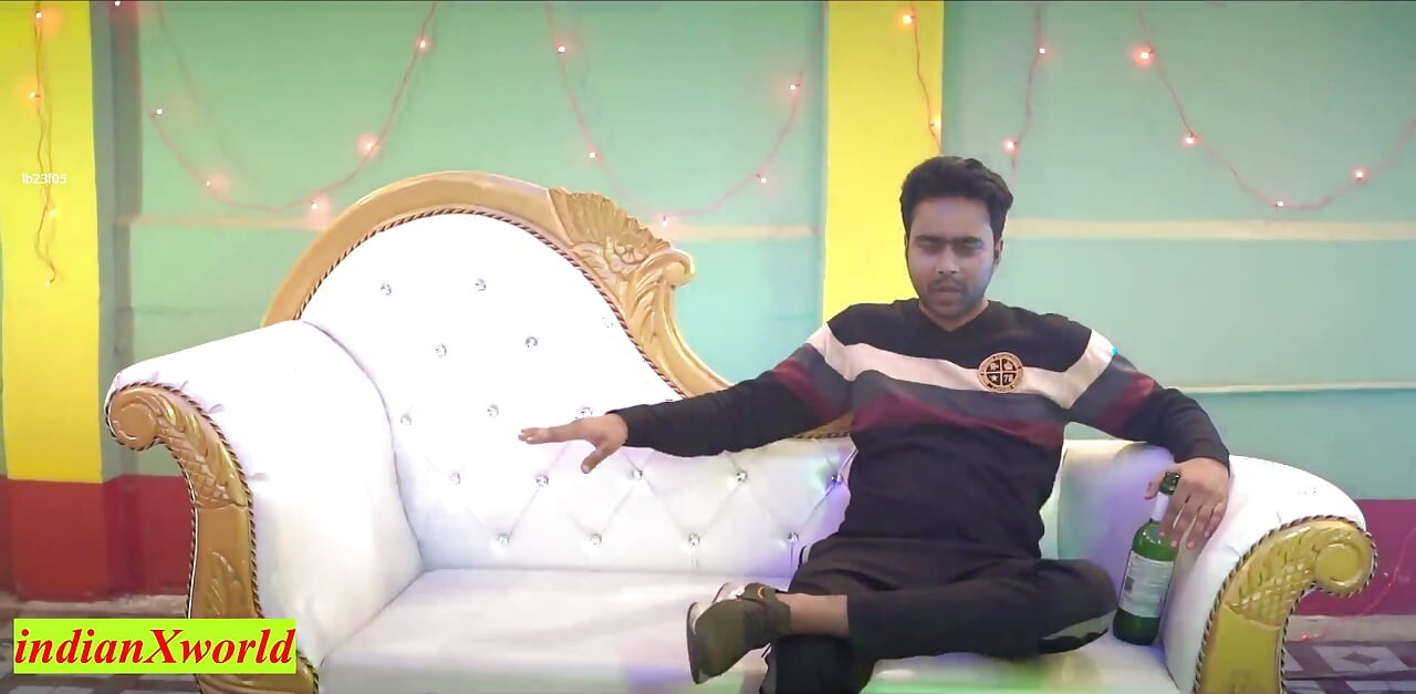 Office Boss fucking my Beautiful Girlfriend! Indian Boss Sex