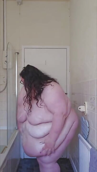 SSBBW Fat Goddess Foams up Fat Body Part 2