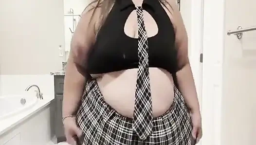 Plump Paradise: Costume Role Play Tease (sd)