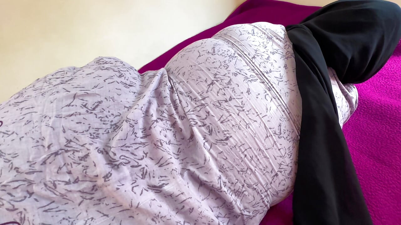 Fucking BBW Big Size Fat Ass & Give Something Her Behind!