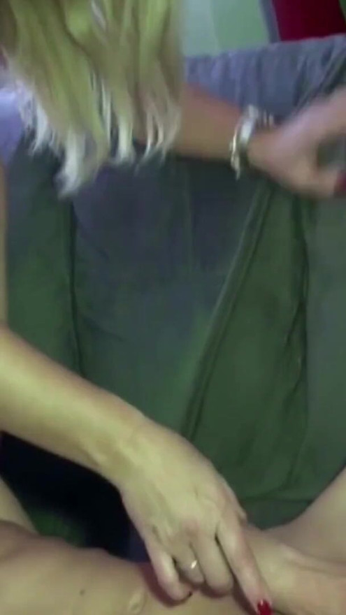 Tyska milf syster jenny hjälpa bro med sex av kärlek | Klippa 1