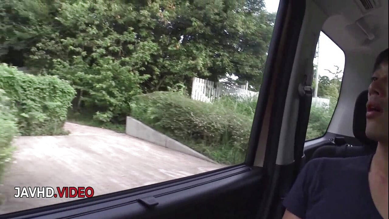 Yuuka Kaede's Hot Outdoor Session With A Sexy Japanese Amateur Lover