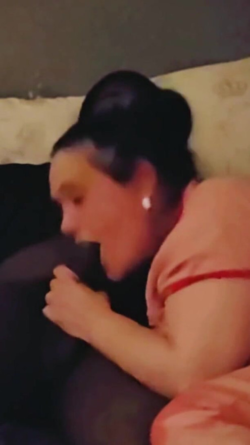 Do not speak ill of a magnificent gumjob from my stepmother headrietta | Clip 2