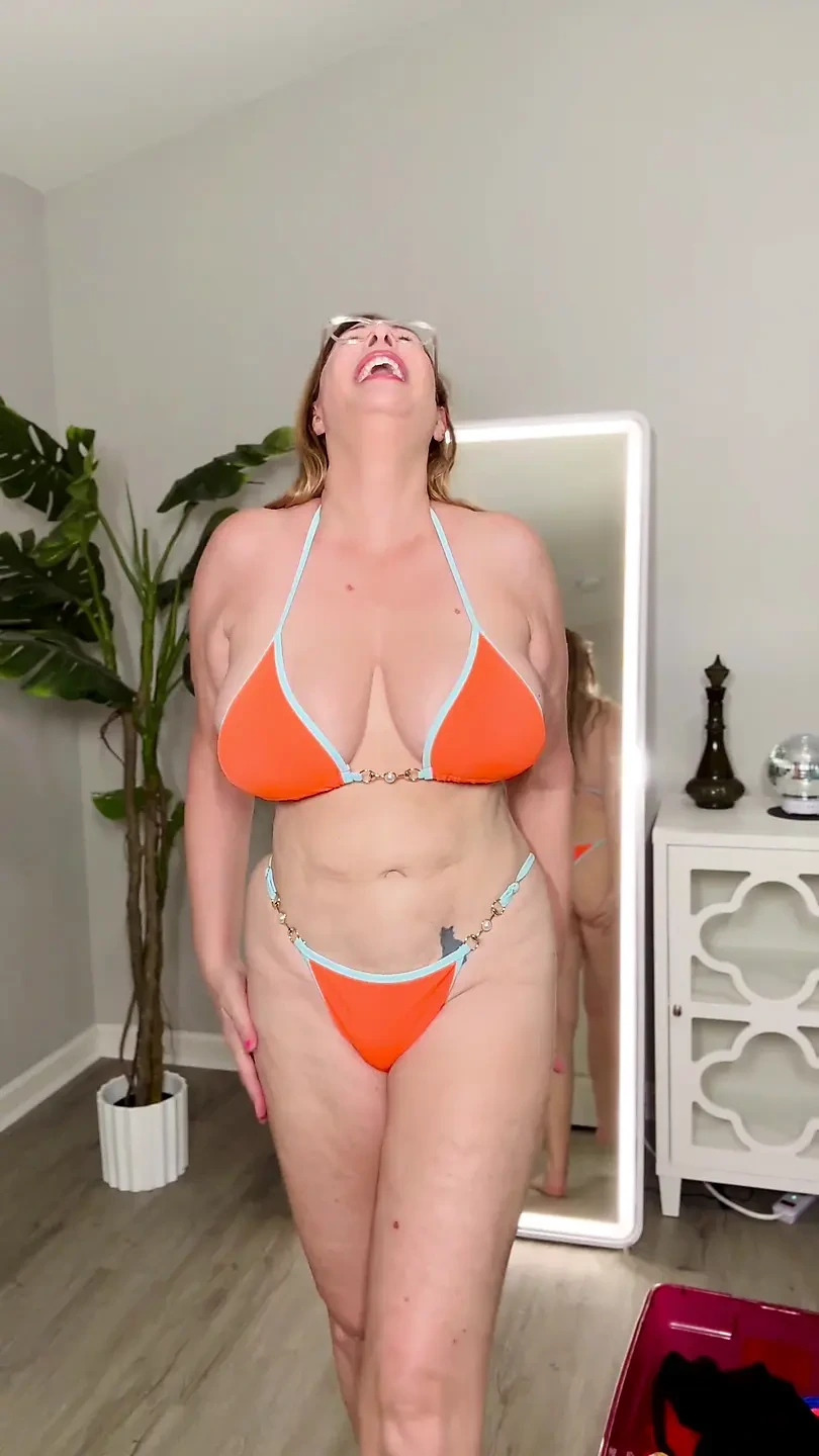 Bikini and Lingerie Try-On Haul Orange Bikini Mature MILF Elaina