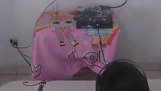 Big Ass and Cute Brunette Playing Fall Guys on the Playstation While Sucking a Huge White Cock!!