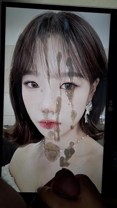 IZONE Yuri birthday cum tribute