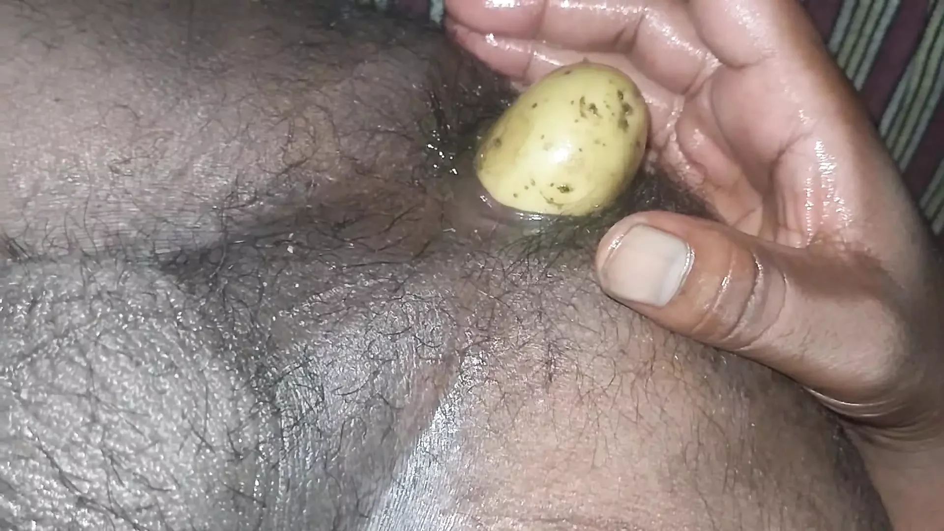 Knulla min röv potatis stora grönsaker stor kuk leksak gay