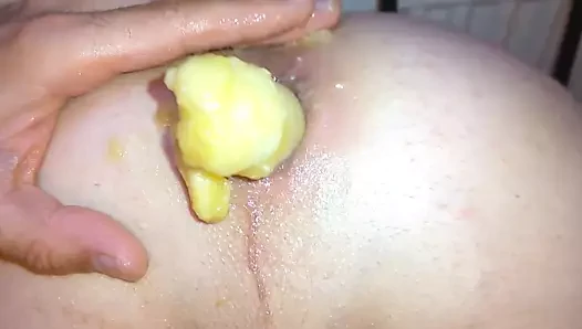 Banana asshole shake, bon appetit......