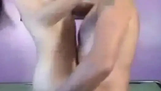 Brandon'ın yoğun solo seansı