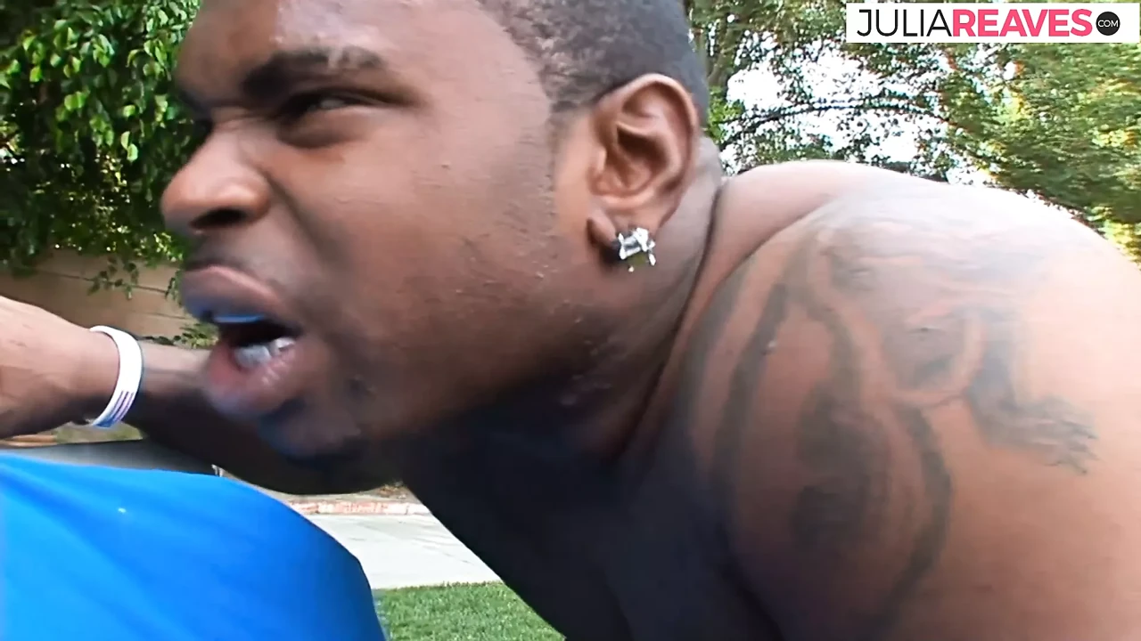 Ebony Threesome Outdoor