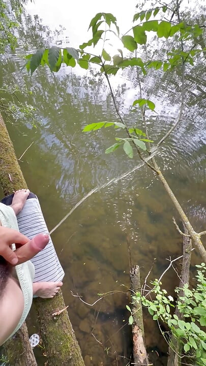 Twink 18 Pissing in Nature