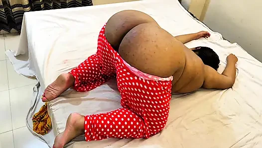 Dicker arsch wie fettes schwein Ägypten heißes molliges mädchen auf bett sie will analfick von fremdem typen
