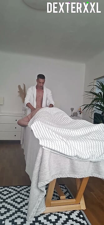 Litly Sensual Massage with Hard End.skinny Vs Chubby. Hardon Dick