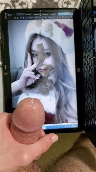 LOONA Heejin Cum Tribute