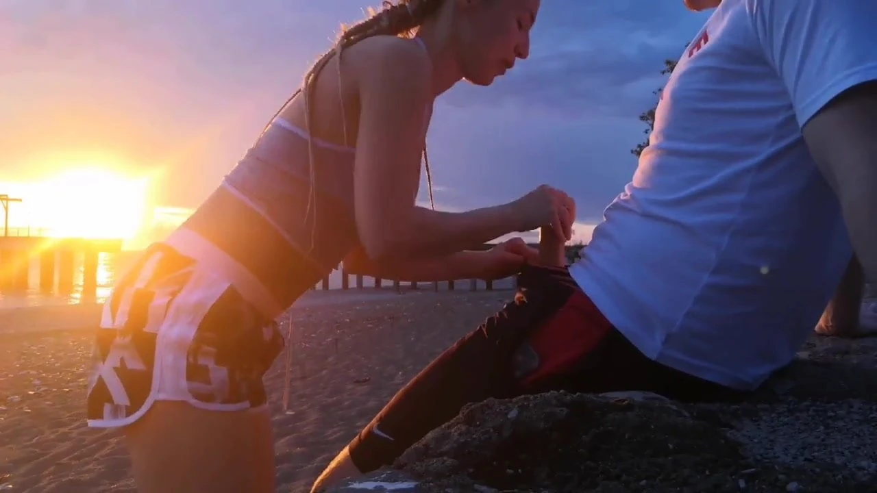 Sunset blowjob