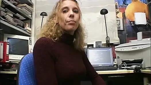 Sarışın iş saatleri içinde yapıyor