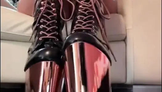 Fetish milf dominatrix Katy goddess femdom bdsm mistress latex kink footfetish high heels