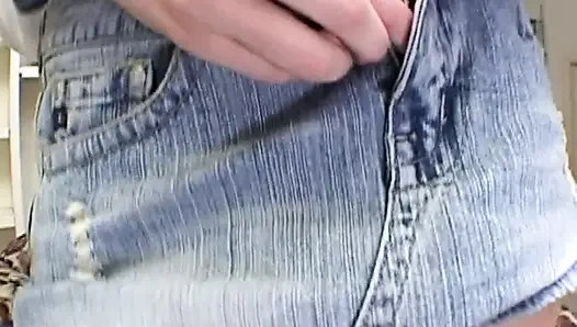 Klatsche auf meine muschi, während du mich fickst . Ist so aufregend!!