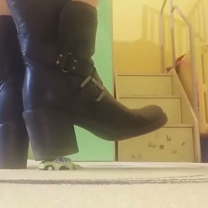 A Merciless Mistress Destroys Everything Under Her Boots
