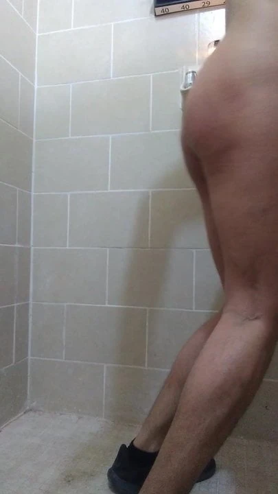 Azotes y cera caliente al esclavo