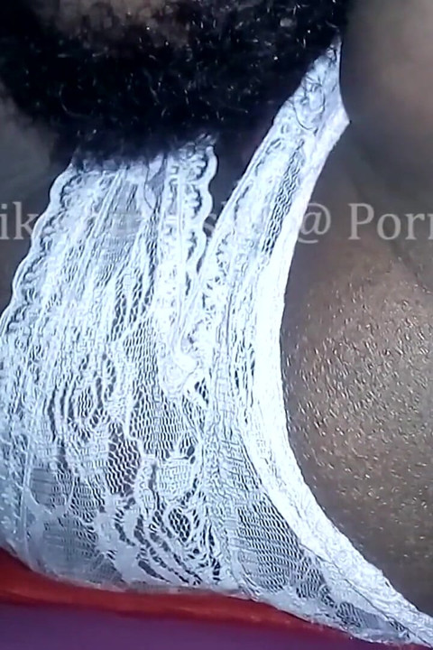 Sri Lankan Pussy Licking Until She Cum