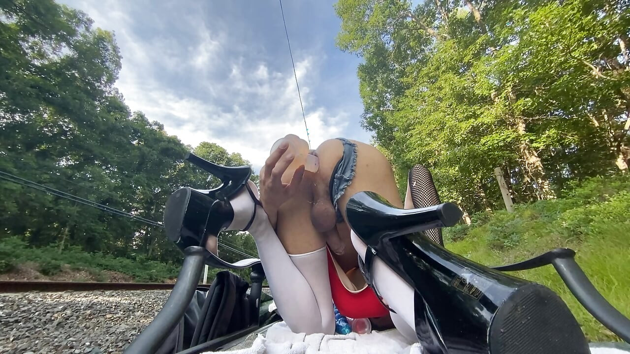 Outdoor sissy bimbo slut rough buttfuck
