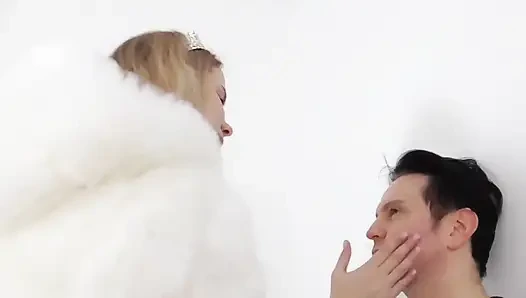 Tall Findom Train Her Slave!