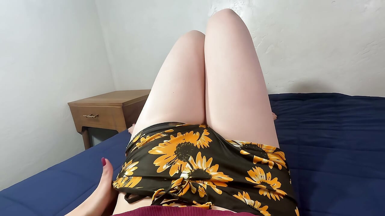 การลูบหีวัยรุ่นที่เปียกชื้นของฉันจบลงด้วยการสำเร็จความใคร่คนเดียวที่ตัวสั่น