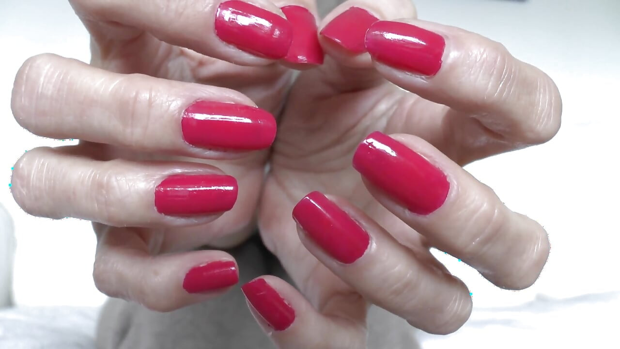 Unghie rosse JOI Parte 2, presentato da lady Victoria Valente