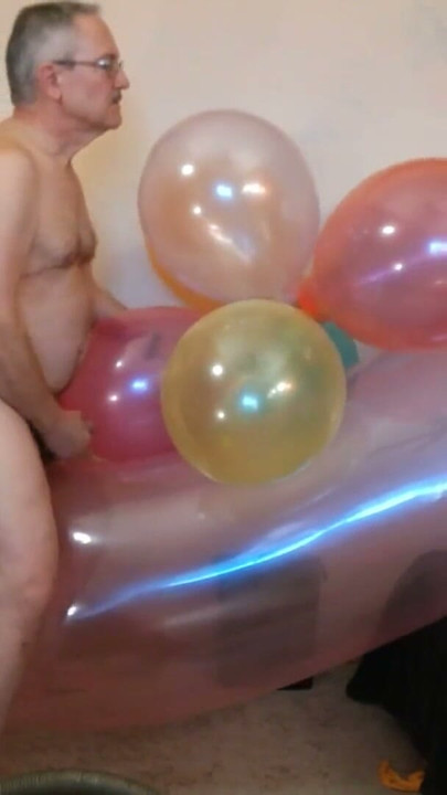 Balloonbanger 81) Balloon Cluster Fuck, Cum and Pop with GL700 Blimp Balloon | Clip 2
