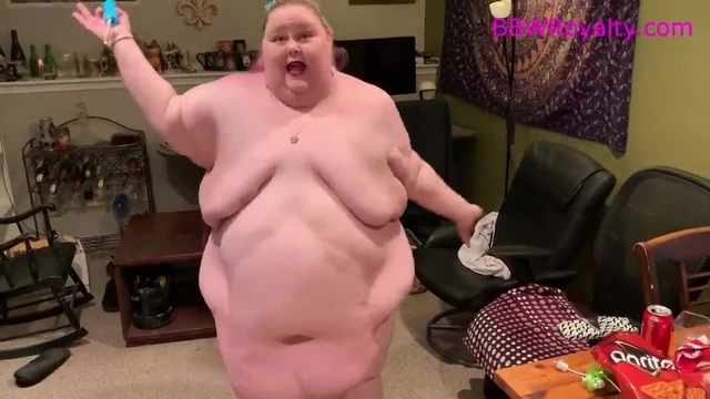 SSBBW Playing Games