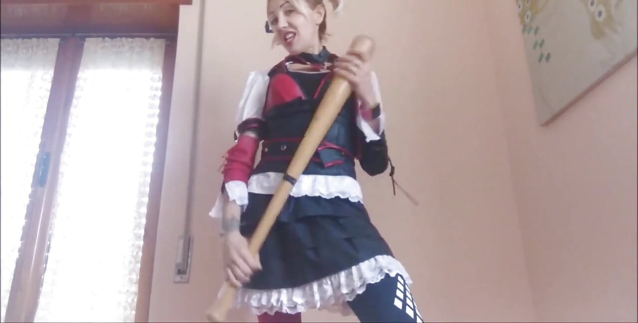 Harley Quinn ที่ยอดเยี่ยมที่ยั่วยวนคุณด้วยความสามารถในการดูดควยของเธอ